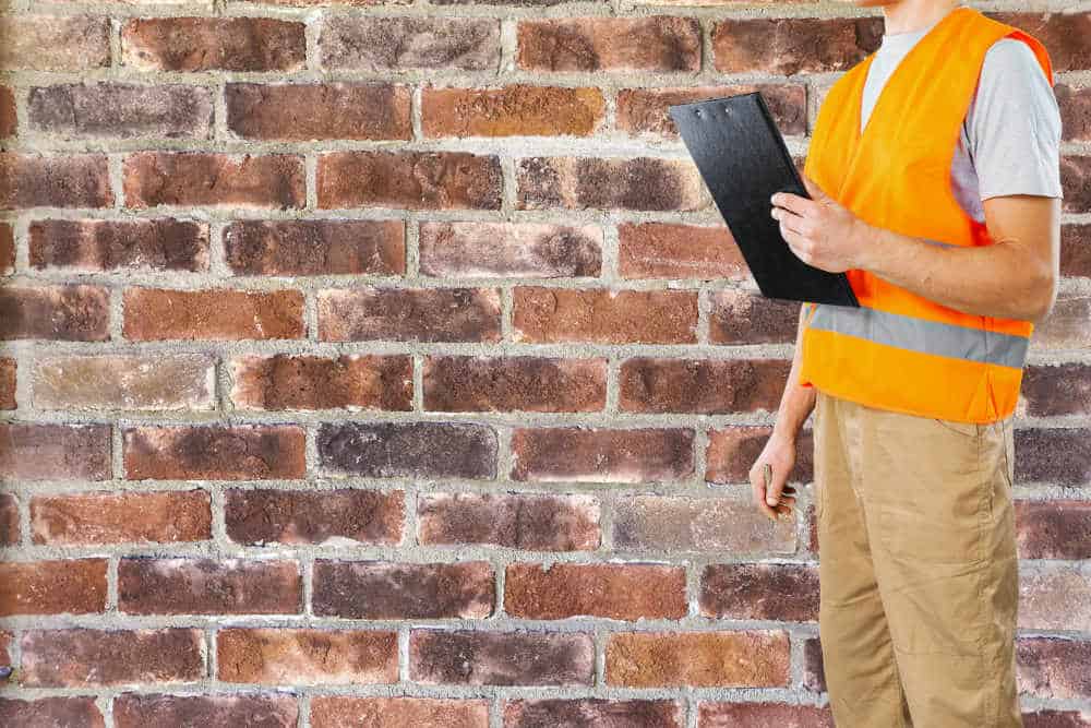 Can I Get a Surveyor to Fight My Corner—And Who Pays for That Huddersfield?