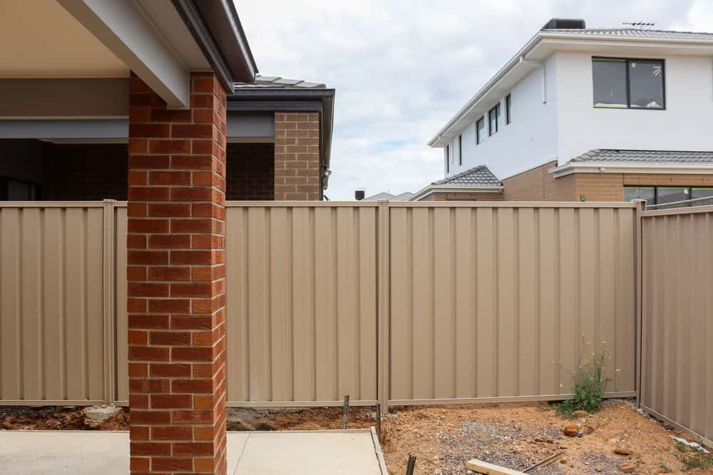 What Are My Rights When My Neighbor Owns the Wall I Want to Paint Huddersfield?